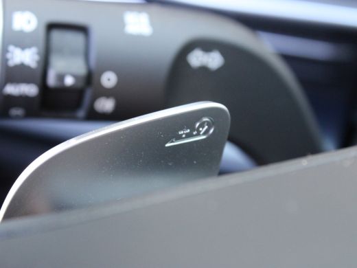 Hyundai IONIQ 6 Hyundai Connect 77.4 kWh | Elektrisch verstelbare bestuurdersstoel | Warmtepomp ActivLease financial lease