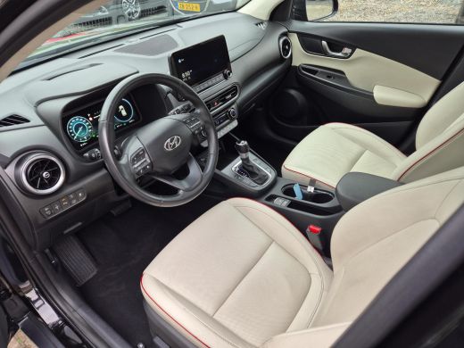 Hyundai KONA 1.6 GDI HEV Premium | Apple Carplay | Schuif / kanteldak | Achteruitrijcamera | Lederen Bekleding... ActivLease financial lease