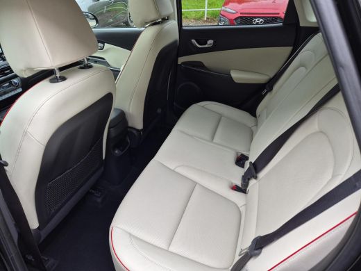 Hyundai KONA 1.6 GDI HEV Premium | Apple Carplay | Schuif / kanteldak | Achteruitrijcamera | Lederen Bekleding... ActivLease financial lease