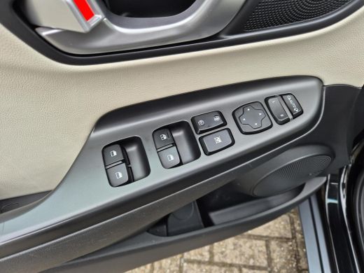 Hyundai KONA 1.6 GDI HEV Premium | Apple Carplay | Schuif / kanteldak | Achteruitrijcamera | Lederen Bekleding... ActivLease financial lease