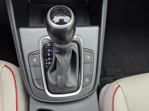 Hyundai KONA 1.6 GDI HEV Premium | Apple Carplay | Schuif / kanteldak | Achteruitrijcamera | Lederen Bekleding... ActivLease financial lease