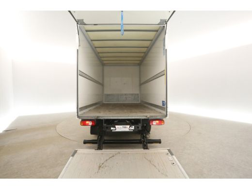 Iveco Daily 35C16H 2.3 410 157PK Dubbellucht Laadklep Bakwagen Laadbak Airco 3 Persoons Elektrpakket ActivLease financial lease