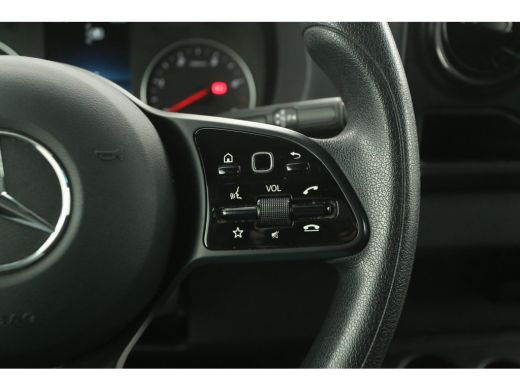 Mercedes Sprinter 314 2.2 CDI L2H2 143PK 3500KG Trekgew. Automaat Airco Camera Cruise Carplay Navi 3 Persoons Imper... ActivLease financial lease