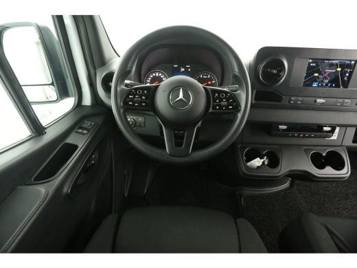 Mercedes Sprinter 314 2.2 CDI L2H2 143PK 3500KG Trekgew. Automaat Airco Camera Cruise Carplay Navi 3 Persoons Imper... ActivLease financial lease