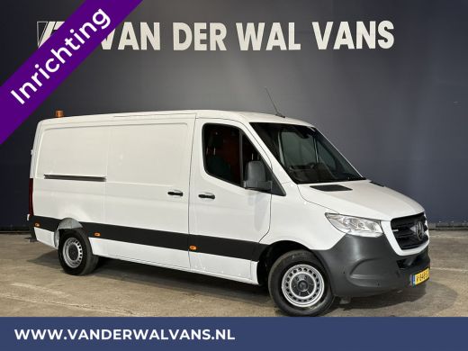 Mercedes Sprinter 316 CDI 164pk L2H1 inrichting Euro6 Airco | 2800kg Trekhaak | Cruisecontrol | Apple carplay | Cam... Mercedes Sprinter 316 CDI 164pk L2H1 inrichting Euro6 Airco | 2800kg Trekhaak | Cruisecontrol | Apple carplay | Cam...