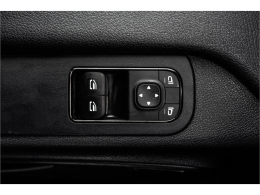 Mercedes Sprinter 515 CDI | Bakwagen met laadklep | Automaat | Mbux | Carplay | Navigatie | Climate | Cruise | Euro 6 ActivLease financial lease