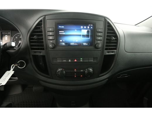 Mercedes Vito 114 CDI Lang Automaat Airco Cruise Camera Carplay Navigatie 3 Pers LED 18''LMV Stoelverw. ActivLease financial lease