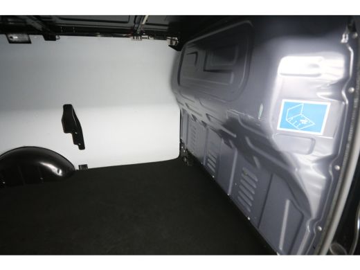 Mercedes Vito 114 CDI Lang Automaat Airco Cruise Camera Carplay Navigatie 3 Pers LED 18''LMV Stoelverw. ActivLease financial lease