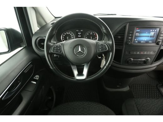 Mercedes Vito 114 CDI Lang Automaat Airco Cruise Camera Carplay Navigatie 3 Pers LED 18''LMV Stoelverw. ActivLease financial lease
