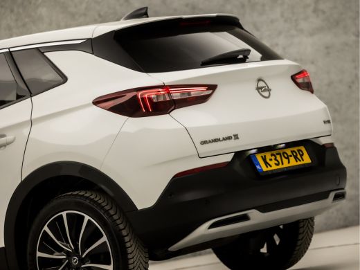 Opel Grandland X 1.2 Turbo Elegance Sport (PANORAMADAK, APPLE CARPLAY, GROOT NAVI, LEDER, 360 CAMERA, SPORTSTOEL... ActivLease financial lease