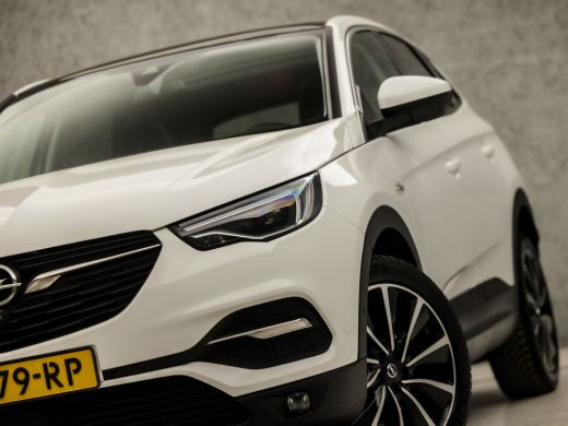 Opel Grandland X 1.2 Turbo Elegance Sport (PANORAMADAK, APPLE CARPLAY, GROOT NAVI, LEDER, 360 CAMERA, SPORTSTOEL... ActivLease financial lease