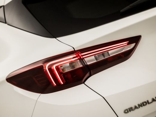 Opel Grandland X 1.2 Turbo Elegance Sport (PANORAMADAK, APPLE CARPLAY, GROOT NAVI, LEDER, 360 CAMERA, SPORTSTOEL... ActivLease financial lease