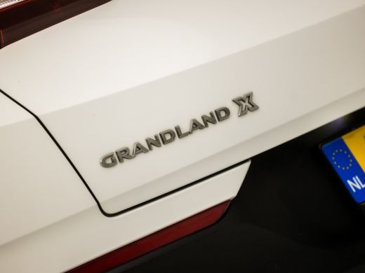 Opel Grandland X 1.2 Turbo Elegance Sport (PANORAMADAK, APPLE CARPLAY, GROOT NAVI, LEDER, 360 CAMERA, SPORTSTOEL... ActivLease financial lease