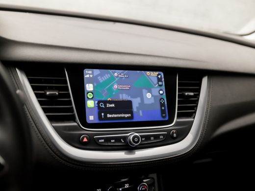 Opel Grandland X 1.2 Turbo Sport (APPLE CARPLAY, GROOT NAVI, CAMERA, LEDER, GETINT GLAS, SPORTSTOELEN, PARKEERSE... ActivLease financial lease