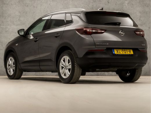 Opel Grandland X 1.2 Turbo Sport (APPLE CARPLAY, GROOT NAVI, CAMERA, LEDER, GETINT GLAS, SPORTSTOELEN, PARKEERSE... ActivLease financial lease
