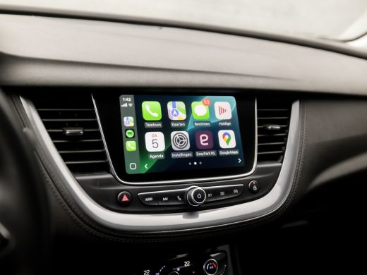 Opel Grandland X 1.2 Turbo Sport (APPLE CARPLAY, GROOT NAVI, CAMERA, LEDER, GETINT GLAS, SPORTSTOELEN, PARKEERSE... ActivLease financial lease