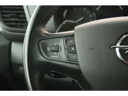 Opel Vivaro 2.0 CDTI L3H1 177PK Automaat 360Camera Airco LED Cruise Carplay Navi PDC 3 Persoons 17"LMV ActivLease financial lease