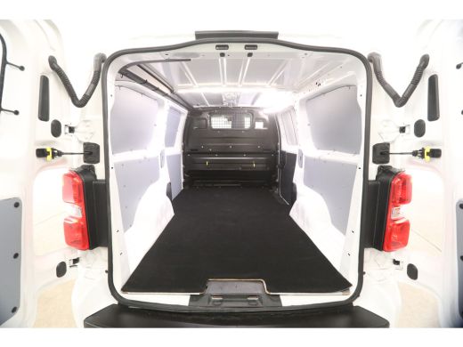 Opel Vivaro 2.0 CDTI L3H1 177PK Automaat 360Camera Airco LED Cruise Carplay Navi PDC 3 Persoons 17"LMV ActivLease financial lease