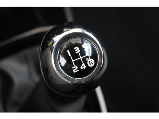 Peugeot 108 1.0 e-VTi Allure | Camera | Climate C. | 15" LMV | CarPlay | Privacy Glass | | Camera | Climate C... ActivLease financial lease