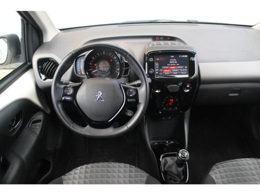 Peugeot 108 1.0 e-VTi Allure | Camera | Climate C. | 15" LMV | CarPlay | Privacy Glass | | Camera | Climate C... ActivLease financial lease