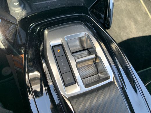 Peugeot 208 Hybrid 100 e-DCS6 GT | Achterbank in delen neerklapbaar | Achteruitrijcamera | Afwijkende dakkleur ActivLease financial lease
