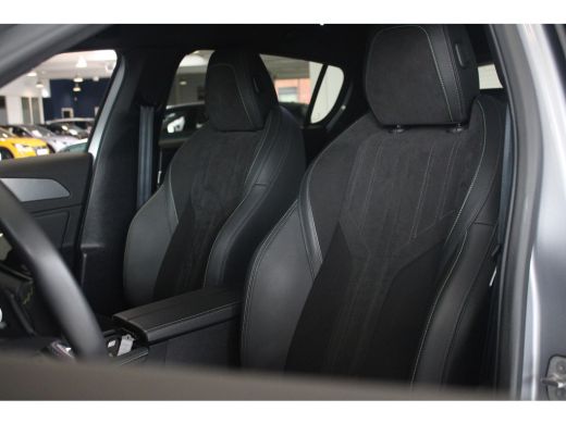 Peugeot 308 Peugeot 1.2 Turbo 130-PK EAT8 AUTOMAAT GT LUXE UITVOERING | STOELVERWARMING | CAMERA | MATRIX LED... ActivLease financial lease