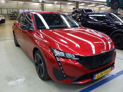 Peugeot e-308 SW Peugeot Style EV 54 kWh 156pk | Verwacht! | Navigatie By App | Parkeersensoren | Draadloos Apple ... ActivLease financial lease