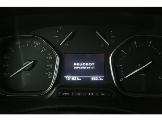 Peugeot Expert 1.5 BlueHDI L1H1 Airco Cruise Carplay LED Head-up Display Trekhaak Navi PDC 3 Persoons 17"LMV ActivLease financial lease
