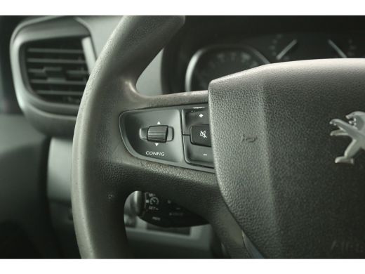 Peugeot Expert 1.5 BlueHDI L1H1 Airco Cruise Carplay LED Head-up Display Trekhaak Navi PDC 3 Persoons 17"LMV ActivLease financial lease