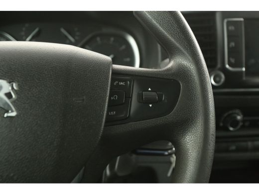 Peugeot Expert 1.5 BlueHDI L1H1 Airco Cruise Carplay LED Head-up Display Trekhaak Navi PDC 3 Persoons 17"LMV ActivLease financial lease