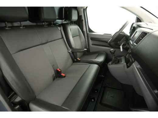 Peugeot Expert 1.5 BlueHDI L1H1 Airco Cruise Carplay LED Head-up Display Trekhaak Navi PDC 3 Persoons 17"LMV ActivLease financial lease