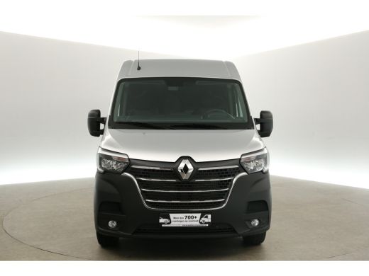 Renault Master T35 2.3 dCi 135 L3H2 NIEUW | BPM VRIJ | Airco Cruise Camera Navigatie PDC 3 Persoons LED Trekhaak ActivLease financial lease