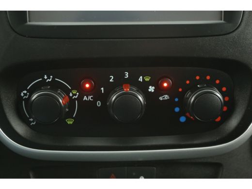 Renault Trafic 1.6 dCi T29 L1H1 Airco Navigatie Parkeersensoren Elektrpakket Schuifdeur ActivLease financial lease