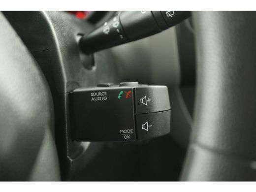 Renault Trafic 1.6 dCi T29 L1H1 Airco Navigatie Parkeersensoren Elektrpakket Schuifdeur ActivLease financial lease