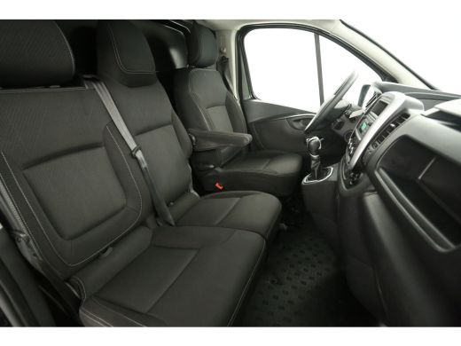 Renault Trafic 2.0 dCi T29 L1H1 146PK Automaat Airco Camera PDC LED 3 Persoons Elektrpakket ActivLease financial lease