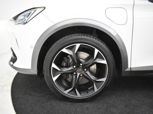 CUPRA Formentor 1.4 e-Hybrid VZ Performance 245pk | Park assist | Camera achter | Adaptief cruise control | Dodeh... ActivLease financial lease