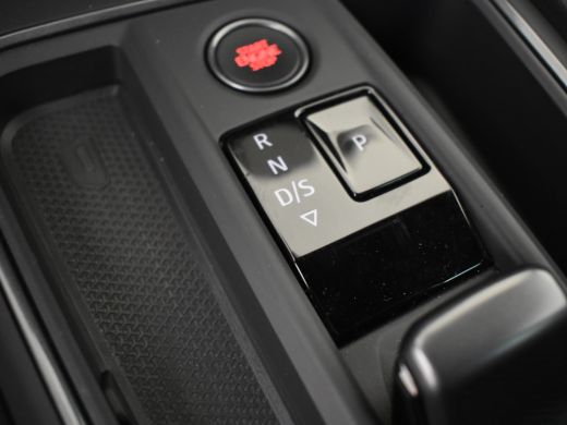 CUPRA Formentor 1.4 e-Hybrid VZ Performance 245pk | Park assist | Camera achter | Adaptief cruise control | Dodeh... ActivLease financial lease