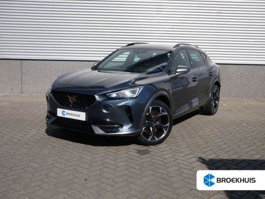 Seat Formentor CUPRA 1.4 e-hybrid VZ 245PK | Achteruitrijcamera | Lichtmetalen velgen 19" | Wegklapbare trekhaak Seat Formentor CUPRA 1.4 e-hybrid VZ 245PK | Achteruitrijcamera | Lichtmetalen velgen 19" | Wegklapbare trekhaak