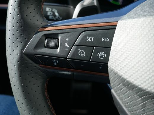 Seat Formentor CUPRA  1.4 e-hybrid  VZ 245PK | Achteruitrijcamera | Lichtmetalen velgen 19" | Wegklapbare trekhaak ActivLease financial lease