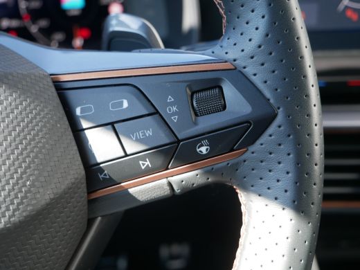Seat Formentor CUPRA  1.4 e-hybrid  VZ 245PK | Achteruitrijcamera | Lichtmetalen velgen 19" | Wegklapbare trekhaak ActivLease financial lease