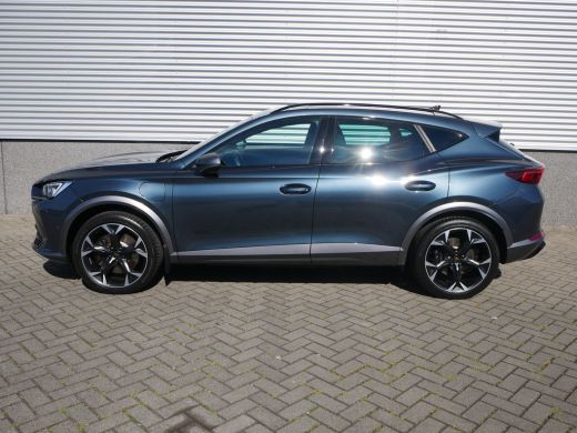 Seat Formentor CUPRA  1.4 e-hybrid  VZ 245PK | Achteruitrijcamera | Lichtmetalen velgen 19" | Wegklapbare trekhaak ActivLease financial lease