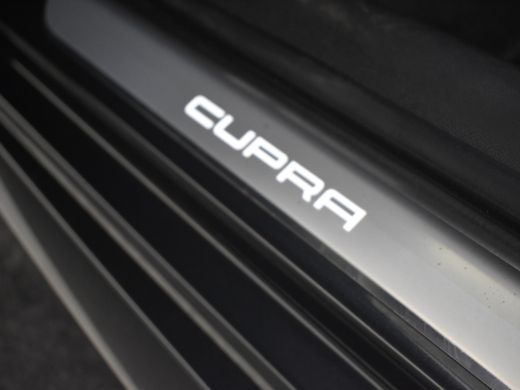 Seat Leon Sportstourer 1.4 e-Hybrid 245pk PHEV VZ Performance | Trekhaak | Adaptief cruise control | Park assist | Camer... ActivLease financial lease