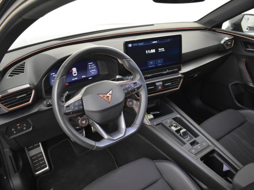 Seat Leon Sportstourer 1.4 e-Hybrid 245pk PHEV VZ Performance | Trekhaak | Adaptief cruise control | Park assist | Camer... ActivLease financial lease
