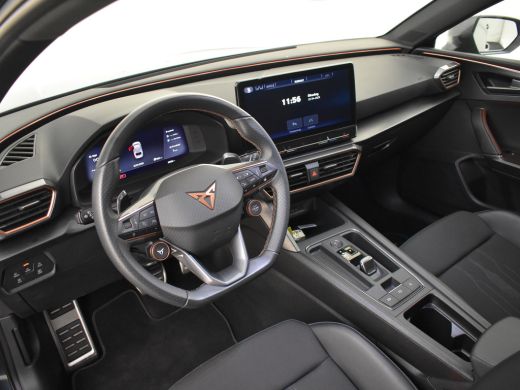 Seat Leon Sportstourer 1.4 e-Hybrid 245pk PHEV VZ Performance | Trekhaak | Adaptief cruise control | Park assist | Camer... ActivLease financial lease