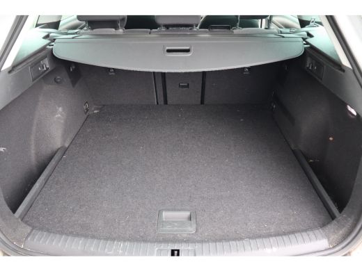 Seat León ST 1.0 TSI Style Ultimate Edition | Stoelverwarming | Trekhaak | Full-Link | Parkeersensoren | ActivLease financial lease