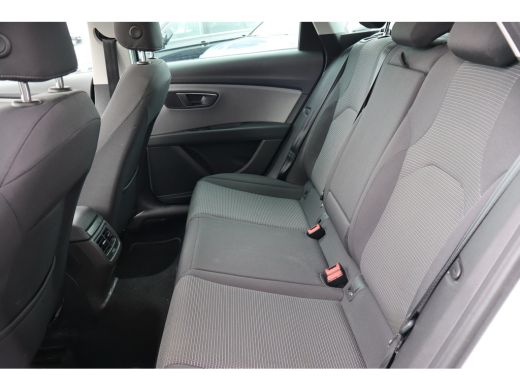 Seat León ST 1.0 TSI Style Ultimate Edition | Stoelverwarming | Trekhaak | Full-Link | Parkeersensoren | ActivLease financial lease