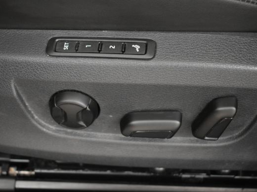 Skoda Superb Combi 1.4 TSI 218pk PHEV iV L&K Executive | Panorama dak | Trekhaak | Canton audio | leder bekled... ActivLease financial lease