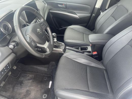 Suzuki S-Cross 1.4 Boosterjet Style Smart Hybrid Adaptieve Cruise Control | Navigatiesysteem | Achteruitrijcamer... ActivLease financial lease