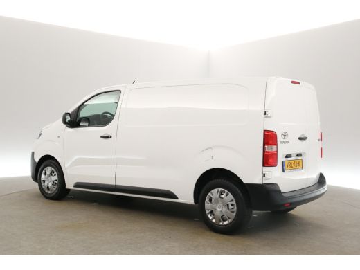 Toyota ProAce Worker 2.0 D-4D L2H1 145PK Airco Cruise Carplay Parkeersensoren 3 Persoons Elektrpakket ActivLease financial lease