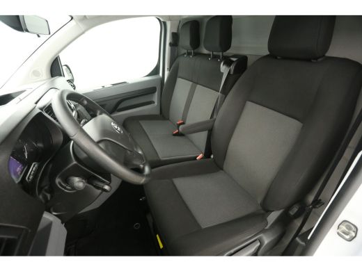 Toyota ProAce Worker 2.0 D-4D L2H1 145PK Airco Cruise Carplay Parkeersensoren 3 Persoons Elektrpakket ActivLease financial lease